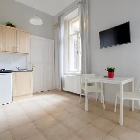 Budget By Hi5 - Palace Quarter Apartment