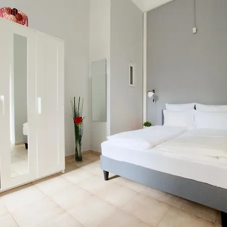 Budget By Hi5 - Palace Quarter Budapest